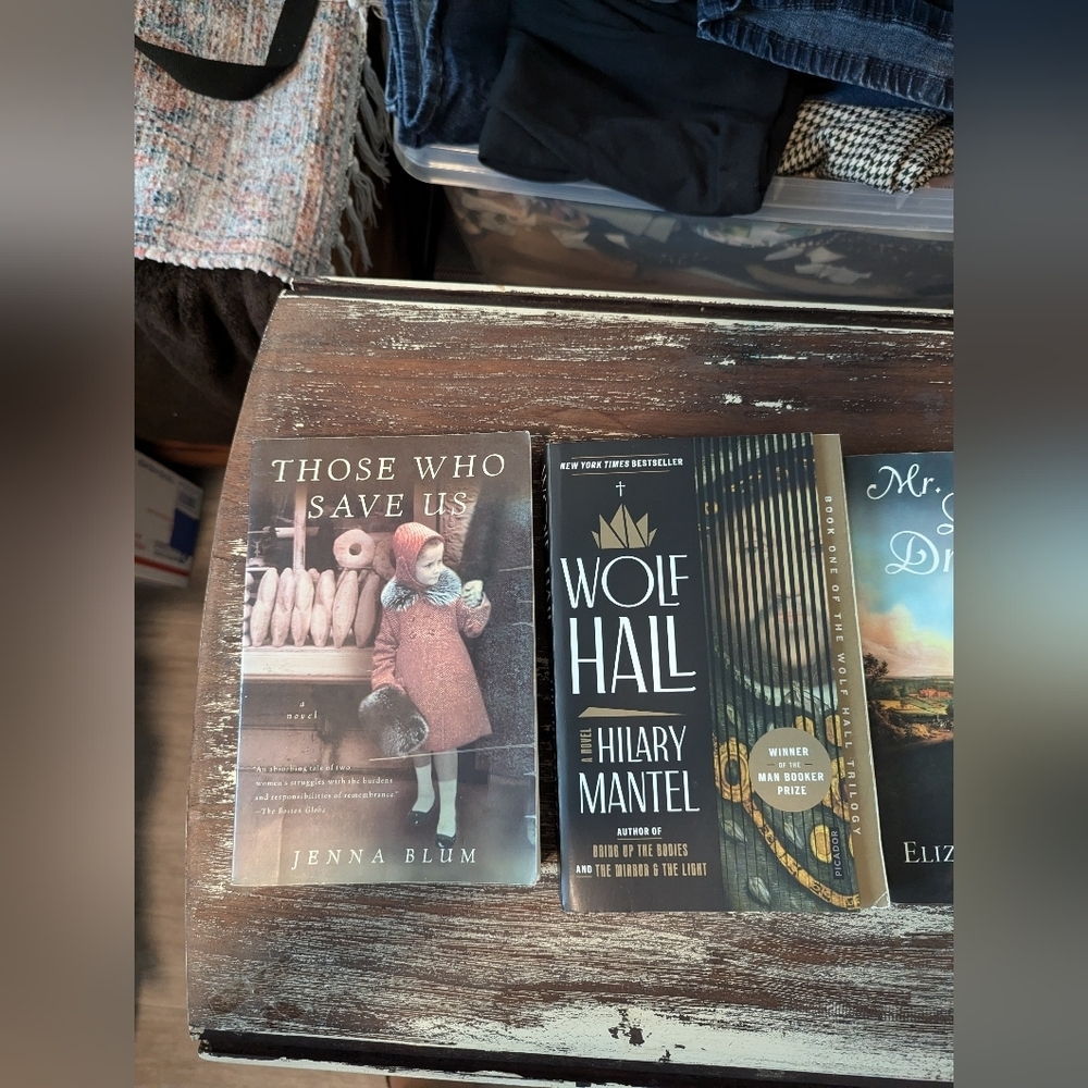 LOT- 4 Books-Novels- mixed‎ historical